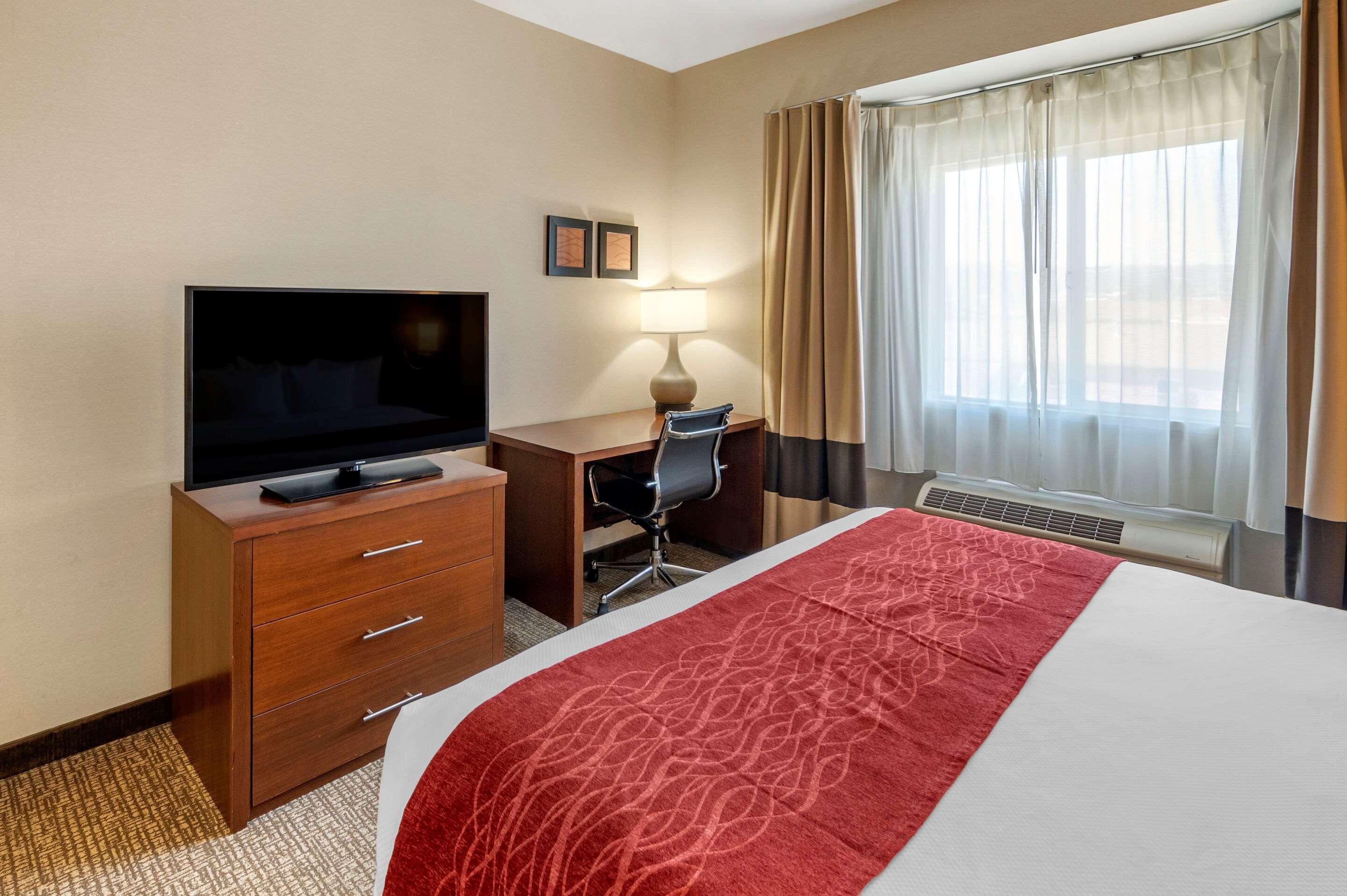 The Atrium Hotel - Sfo Airport Free! - Shuttle Bus - Parking - Wifi سان برونو، سان ماتيو، كاليفورنيا المظهر الخارجي الصورة