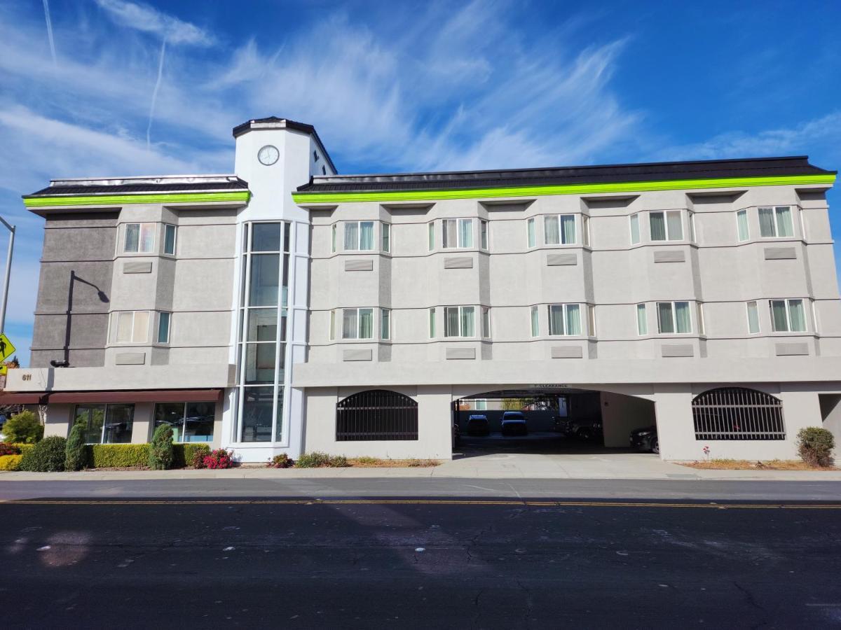 The Atrium Hotel - Sfo Airport Free! - Shuttle Bus - Parking - Wifi سان برونو، سان ماتيو، كاليفورنيا المظهر الخارجي الصورة